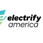 Electrify America agregará el conector del estándar de carga de América del Norte (NACS) para 2025